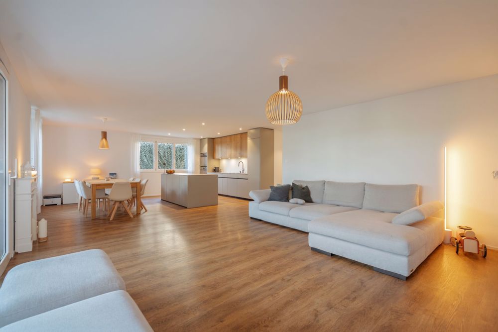 Neuwertige 3½-Zimmer Gartenwohnung mit viel Platz in Büttikon - Bild 1