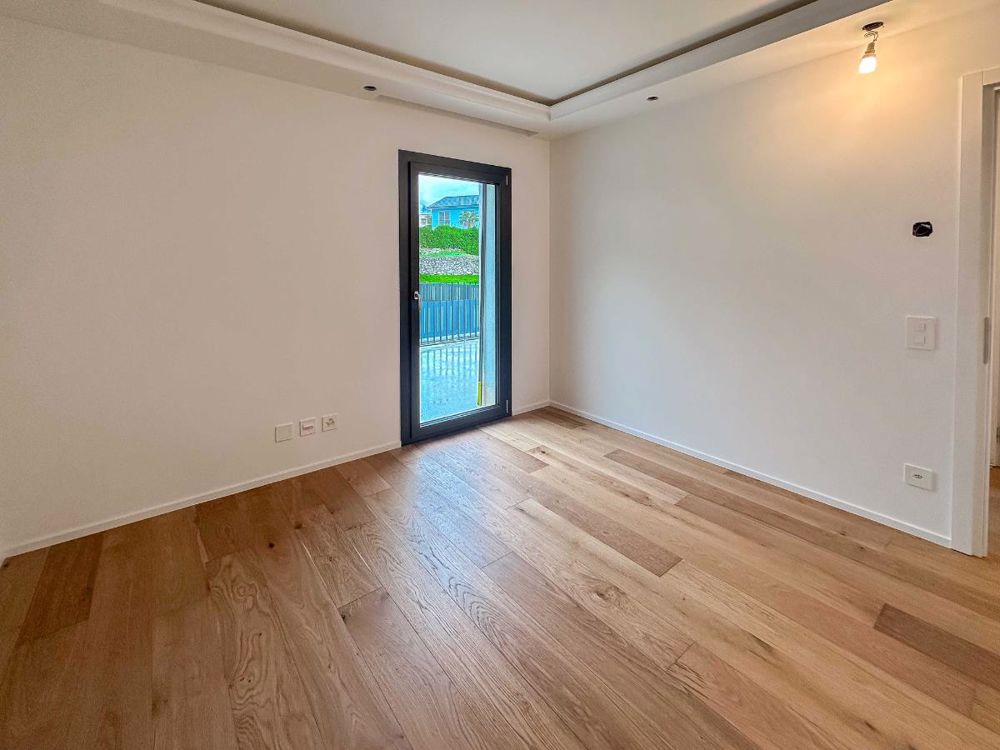 Elegante villa di nuova realizzazione a Sigirino - Bild 6