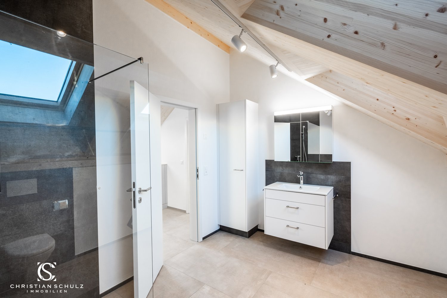 Neubau-Einfamilienhaus in Helsighausen (TG) – modern, energieeffizient & naturnah - Bild 11