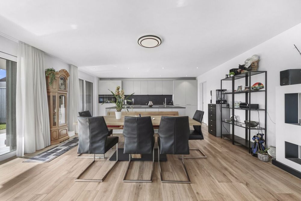 Modernes Wohnglück mit Charme - Ihr neues Zuhause im Grünen von Bütschwil - Bild 2