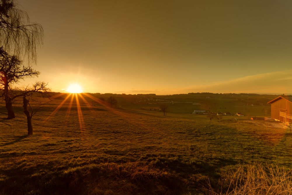 PANORAMABLICK - 4,5 Zimmer mit Westbalkon! - Bild 2