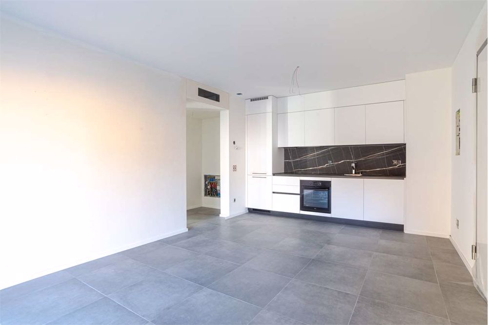 Neue 2.5 Zimmer in einer prestigeträchtigen Residenz - Bild 1