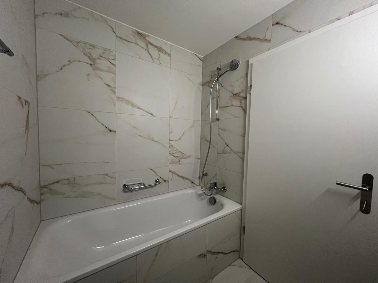 Modern wohnen und entspannen – Neubauwohnung mit sonniger Loggia - Bild 6