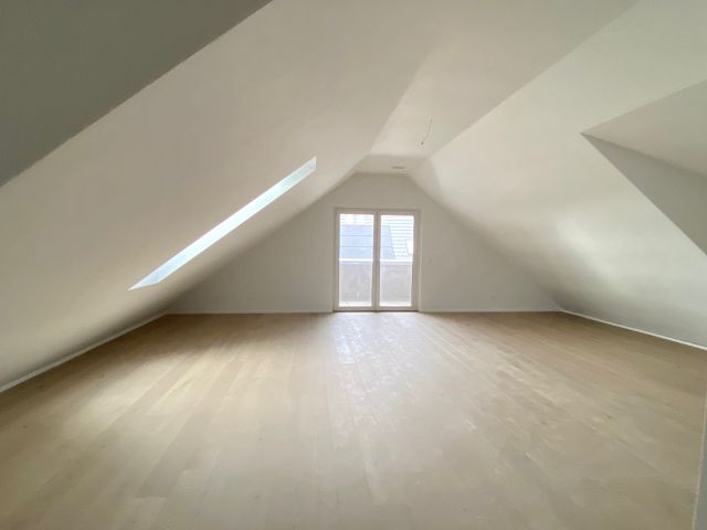 Tag der offenen Tür der exklusiven 2.5-Zimmer-Dachwohnung mit Loftcharakter - Schlafbereich