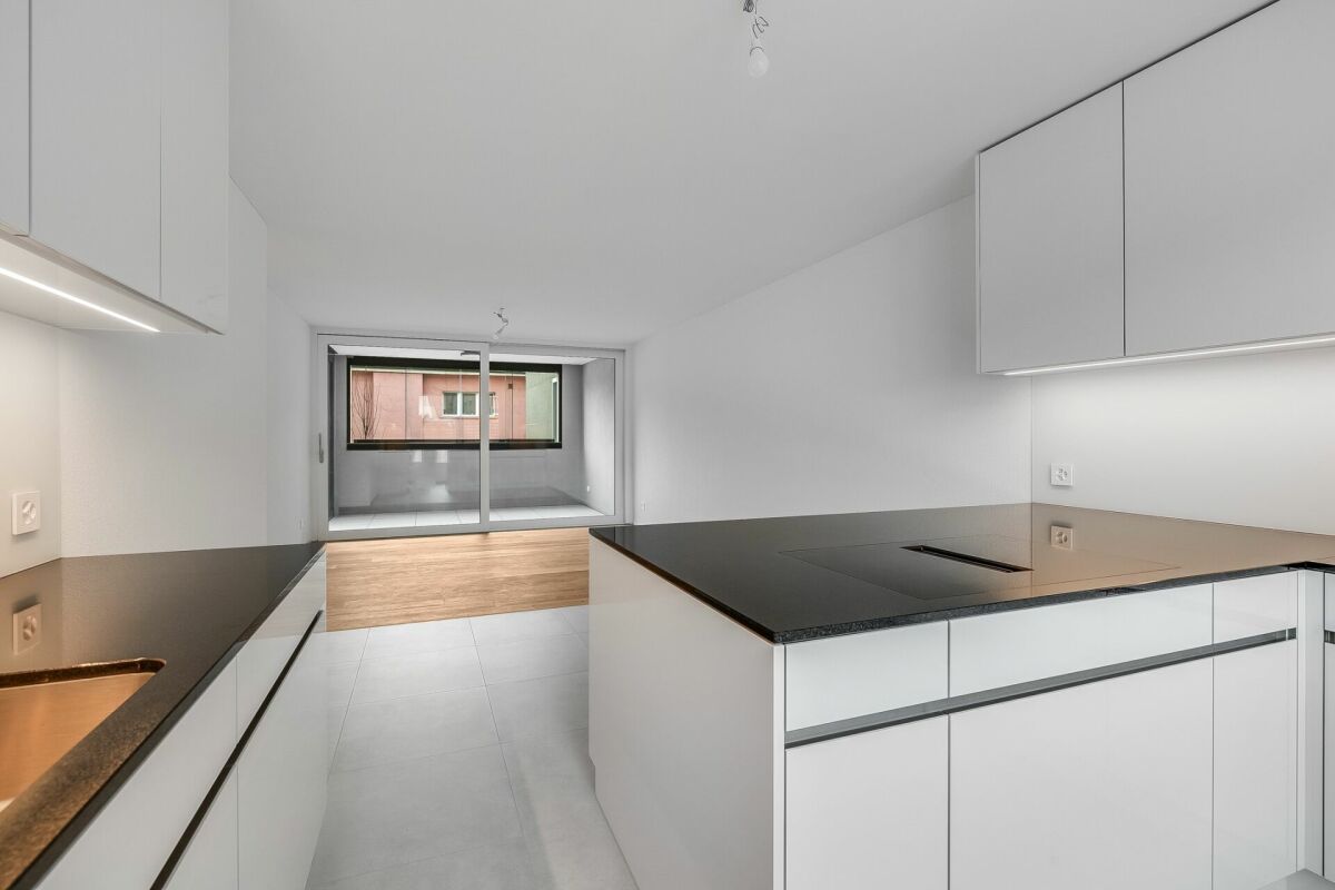 Erstvermietung - Attraktive 3 1/2-Zimmer-Wohnung mit Loggia und Einstellplatz im Zentrum von Sissach -  Bild 3