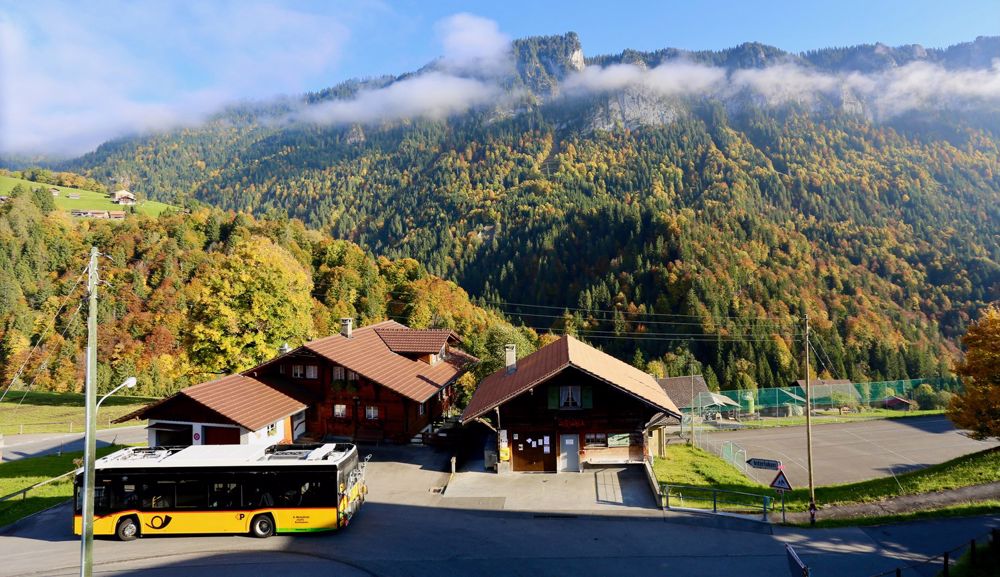 Chaletwohnung mit Garage - Bild 2