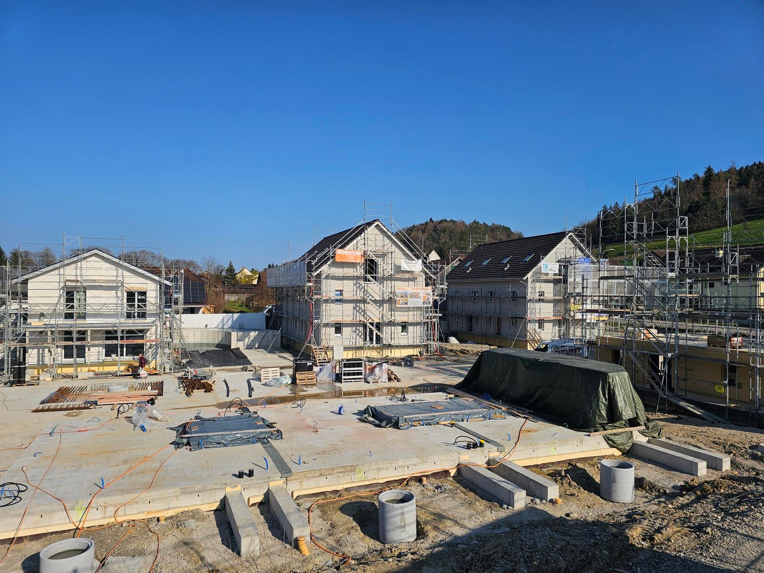 4.5 Zimmer-Reihenhaus - Bild 1