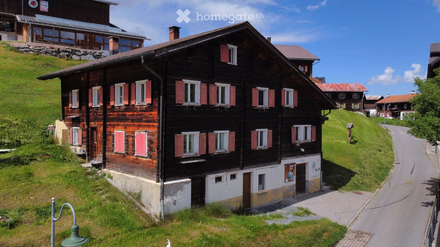 Charmantes altes Walserhaus in Tenna ab Platz zu verkaufen - Bild 1