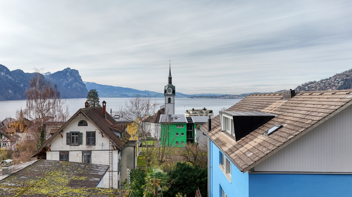 CASA RIVIERA IN VITZNAU ELEGANTE 4.5 ZIMMER ATTIKAWOHNUNGEN IM DORF - WHG16