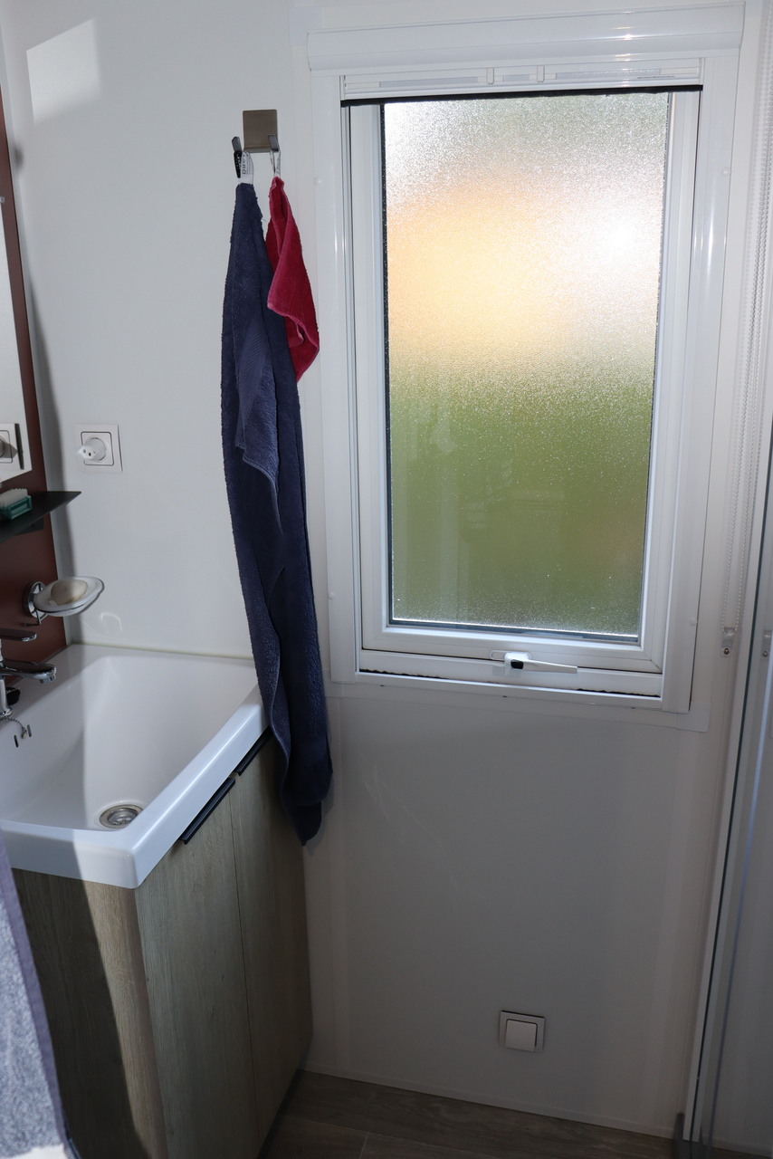 Campinghaus im Raron - neuwertig & voll ausgestattet - Bild 3