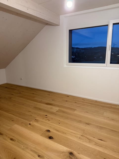 Moderne 5-Zimmer-Duplex-Wohnung in ruhiger Lage von Roggwil - Bild 8