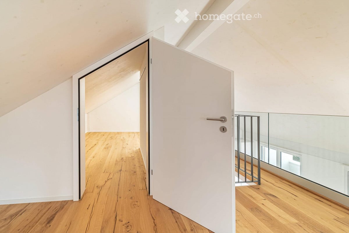 Neuwertige, exklusive 4.5 Zimmer Galeriewohnung mit grosser Loggia und hochwertigem Ausbau -  Bild 5