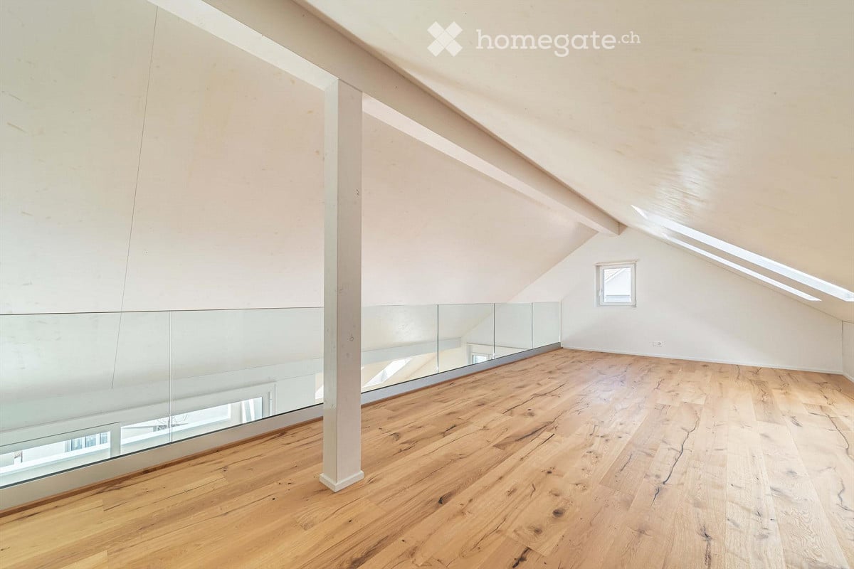 Neuwertige, exklusive 4.5 Zimmer Galeriewohnung mit grosser Loggia und hochwertigem Ausbau -  Bild 6