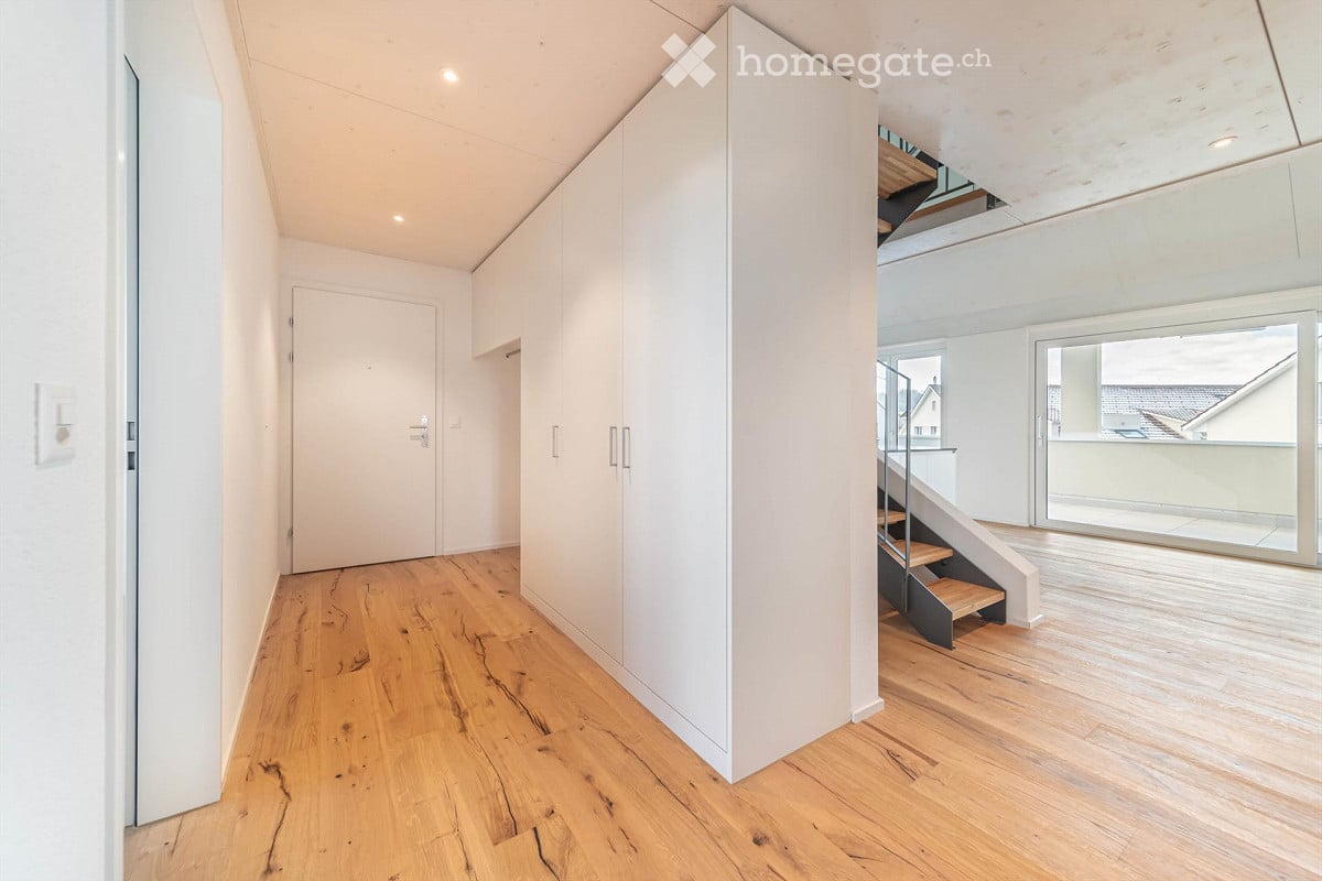 Neuwertige, exklusive 4.5 Zimmer Galeriewohnung mit grosser Loggia und hochwertigem Ausbau -  Bild 13