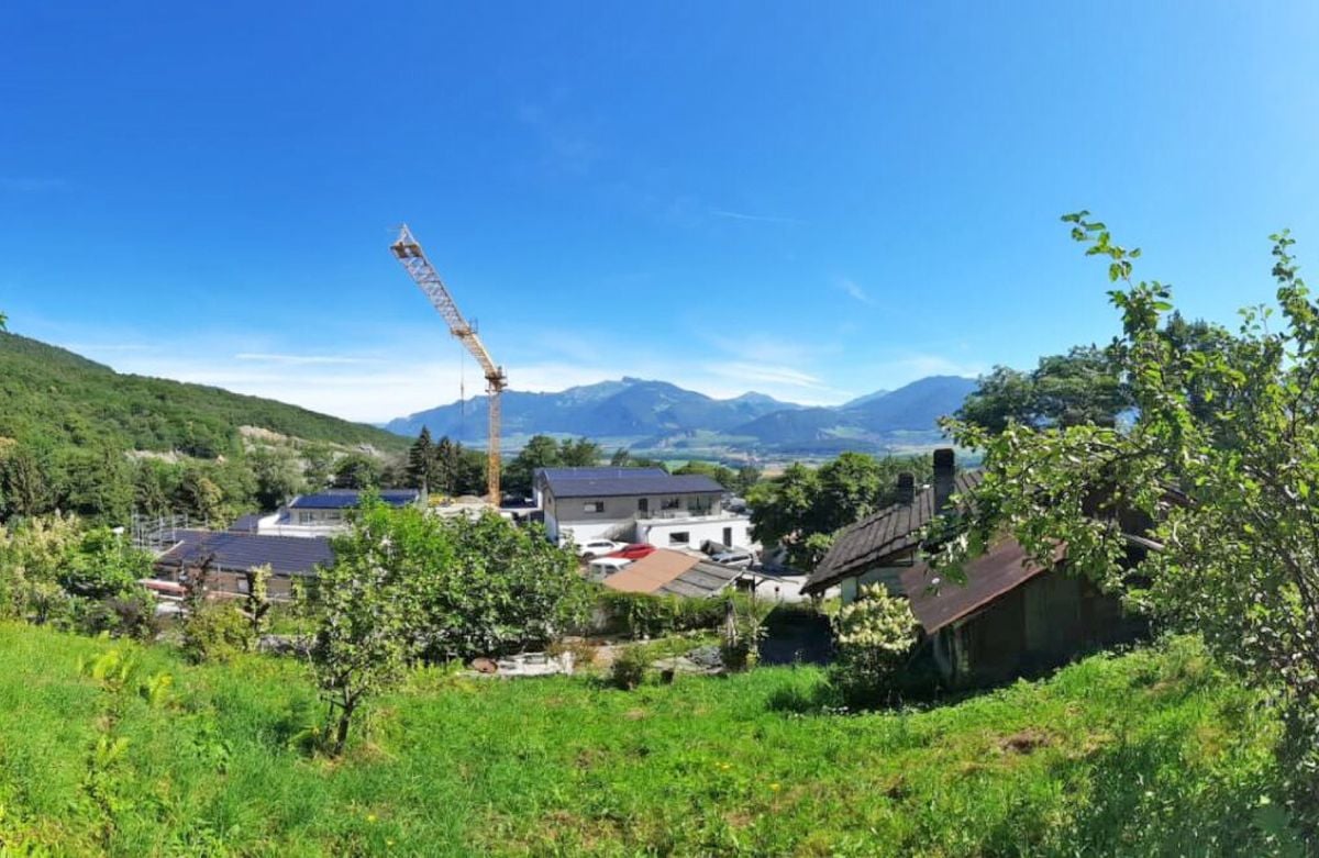 Appartement mit 4,5 Zimmern im Dachgeschoss mit Untergeschoss und Doppelgarage. - Vue Panoramique