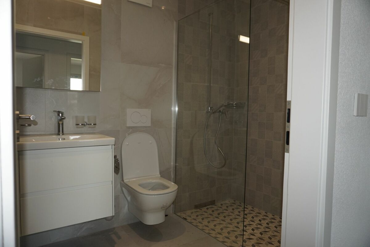 Appartement de 4,5 pièces - Surface nette de 105 m2 - Terrasse de 40 m2 - orienté ouest-nord/ouest -  Bild 6