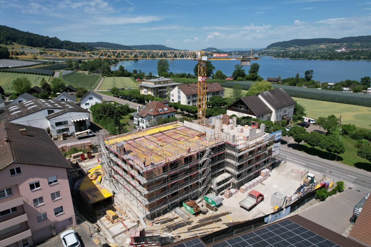 Exklusive 5.5-Zimmer Wohnung mit Blick auf den See -  Bild 1
