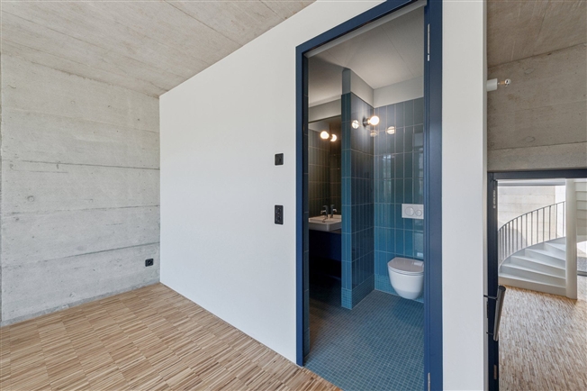 Luxuriöses Townhouse-Wohnen mit atemberaubendem Atrium und modernem Design -  Bild 9