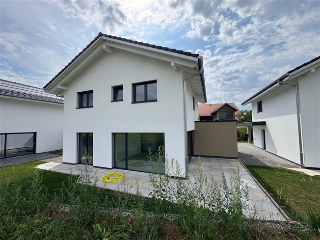 Deine neue, freistehende, geräumige und durchdachte Villa! -  Bild 1