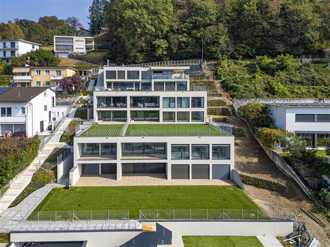 Geräumige 2,5-Zimmer-Wohnung mit eigenem Garten und Wellnessbereich -  Bild 11