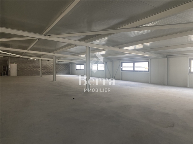 Neue Handels-/Industriehalle in Fully! -  Bild 4