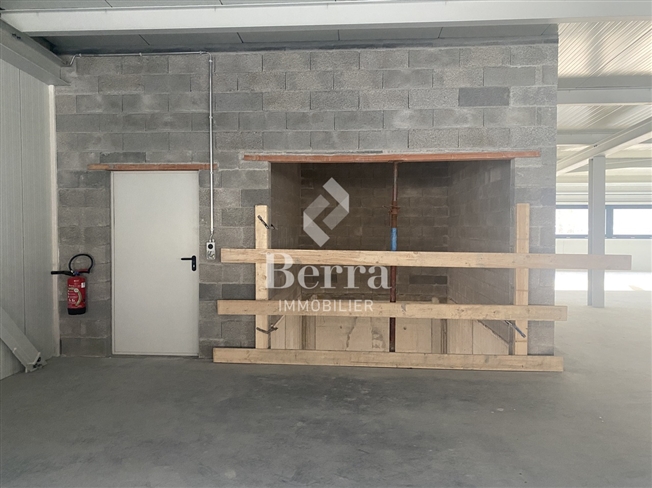 Neue Handels-/Industriehalle in Fully! -  Bild 5