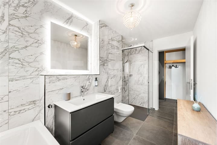 Magnifique attique meublé de 2,5 pièces avec terrasse de 65 m² à Avenches -  Bild 13