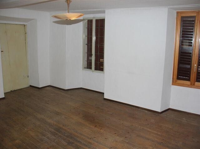 Haus mit Garage zum Ausbauen / Gebäude mit Garage zum Renovieren -  Bild 11