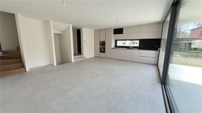 NEUE WOHNUNG MIT GARTEN IM RESERVIERTEN BEREICH -  Bild 8