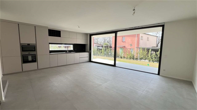 NEUES 4,5-ZIMMER-HAUS MIT GARTEN IN PRIVATER ZONE -  Bild 11