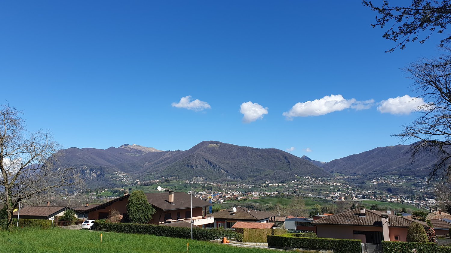 Modernes und großes 2.5-Zimmer-Apartment mit Panoramablick in Novazzano -  Bild 10