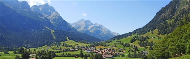 4.5-Zimmer-Dachwohnung / «Chalet Spitzhorn -  Bild 1