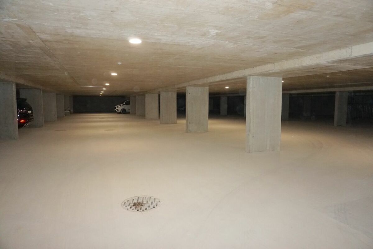 Appartement de 4,5 pièces - Surface nette de 105 m2 - Terrasse de 47 m2 - orienté nord-est -  Bild 9