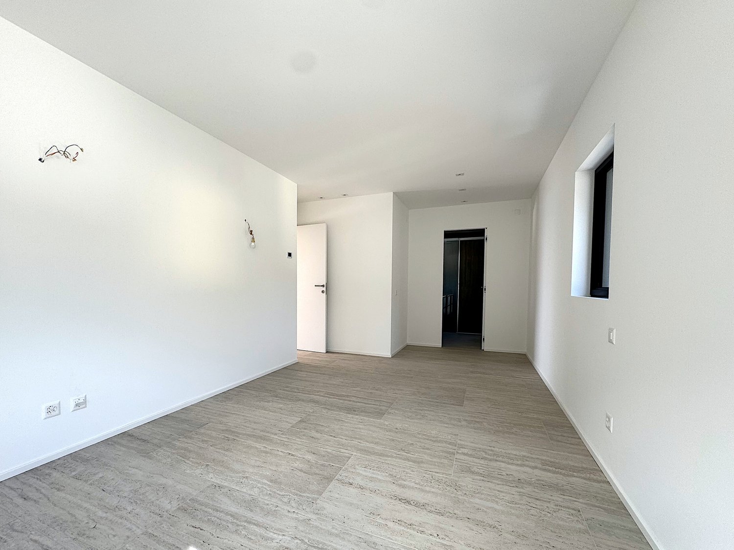Elegante 4.5 locali al primo piano con terrazza e parziale vista lago -  Bild 13