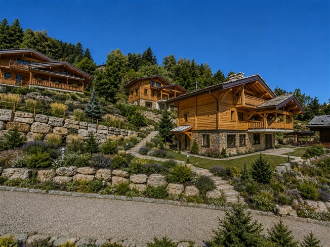 Ein außergewöhnliches Chalet inmitten der Natur -  Bild 1