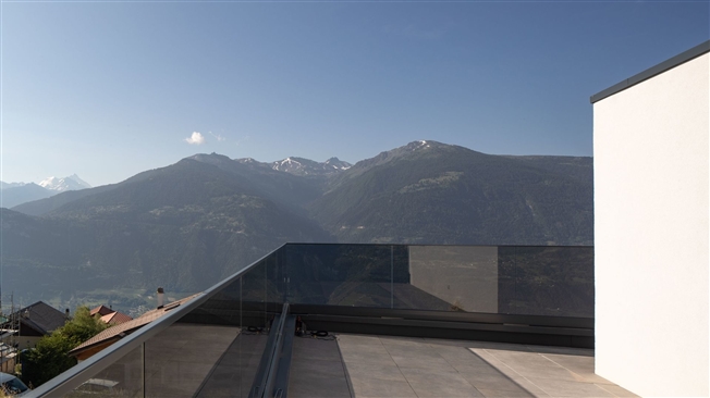 Ein paar Minuten von Crans-Montana entfernt. Tschermignon. Zeitgenössische 5,5-Zimmer-Villa mit Blick auf die Alpen -  Bild 12