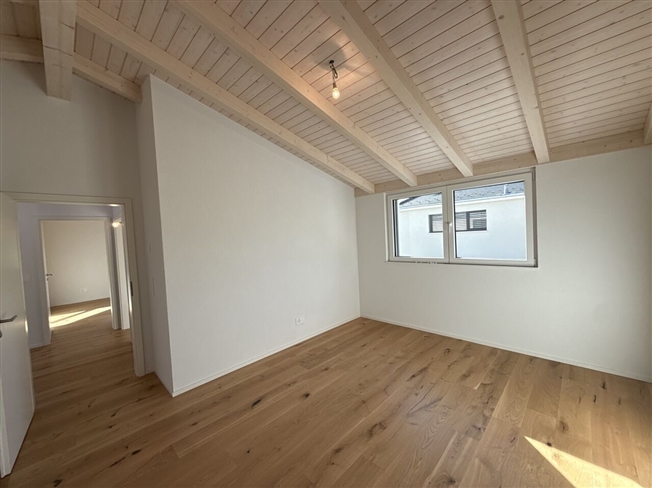 Neues 5,5-Zimmer-Haus zum Verkauf in Movelier -  Bild 8