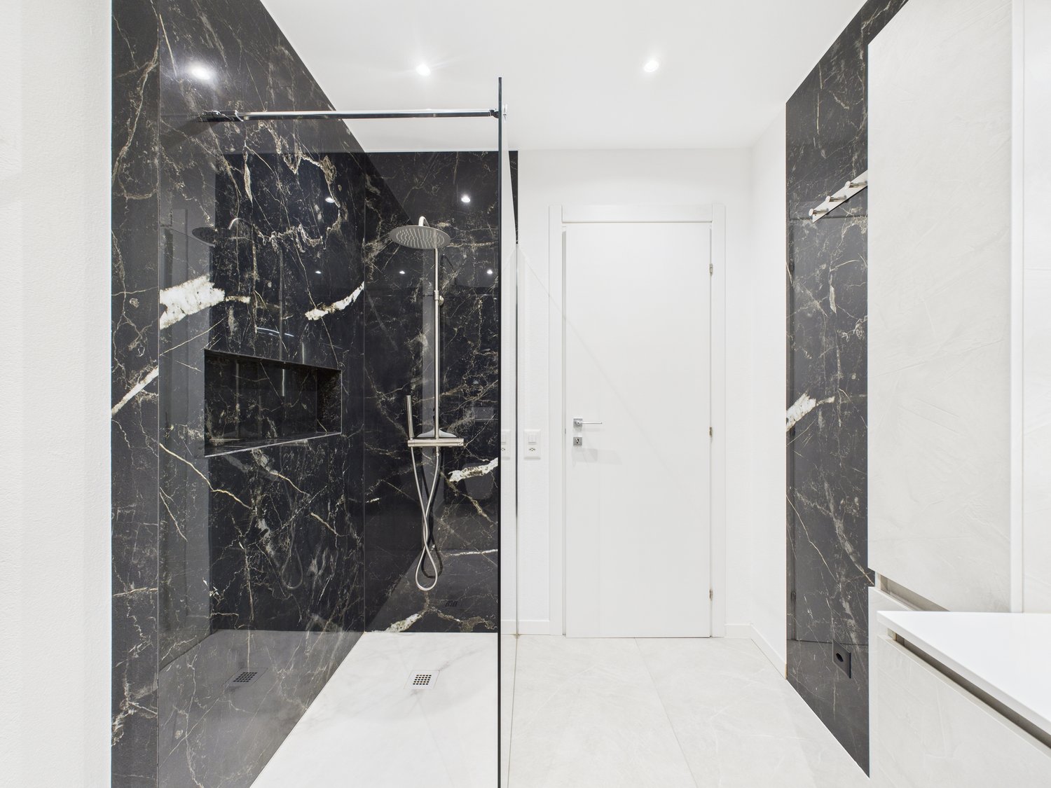 NUOVA COSTRUZIONE: APPARTAMENTO DI 3,5 LOCALI CON GIARDINO E POSTO AUTO PRIVATO -  Bild 9