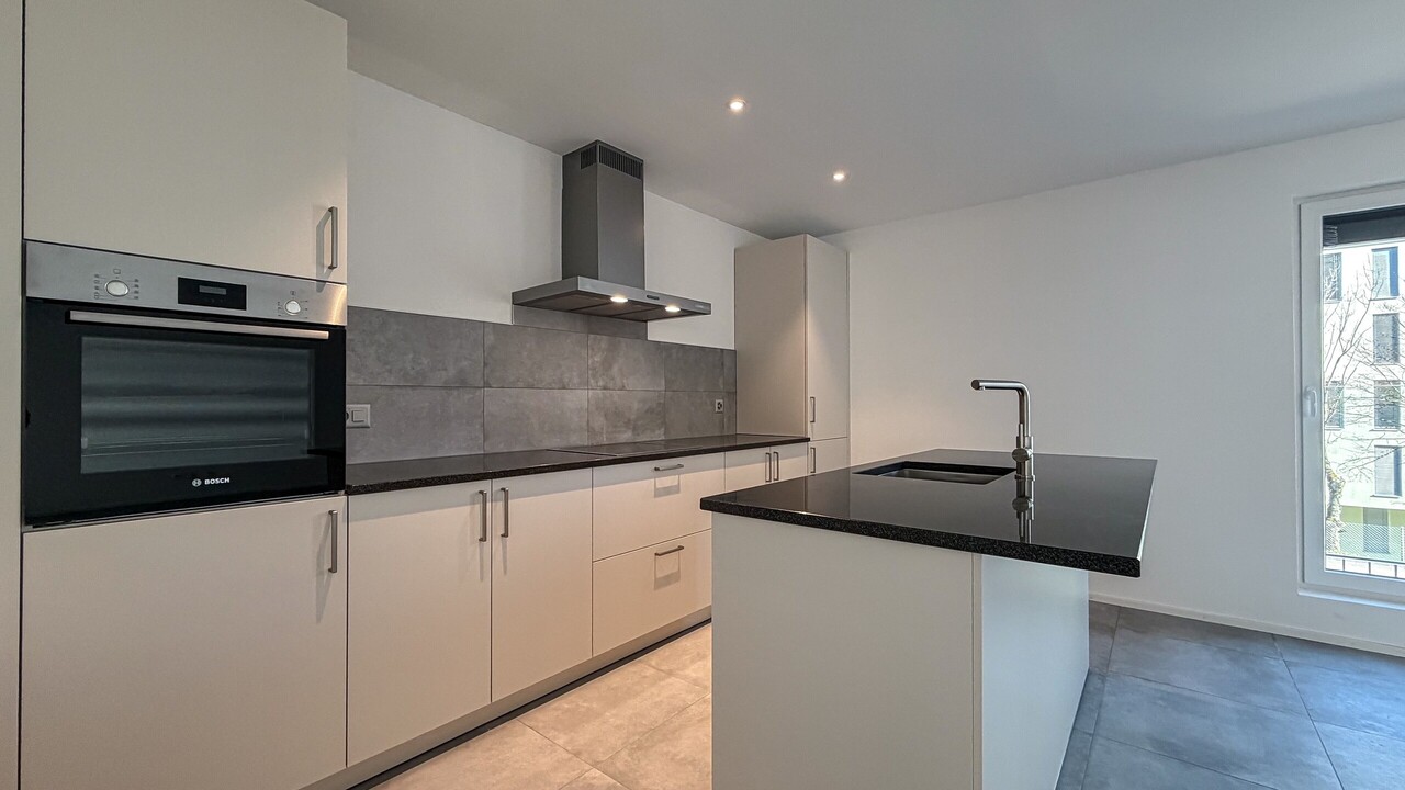 CHARMANT 3.5P NEUF AVEC TERRASSE A DEUX PAS DE LA GARE DE FRIBOURG - Bild 8