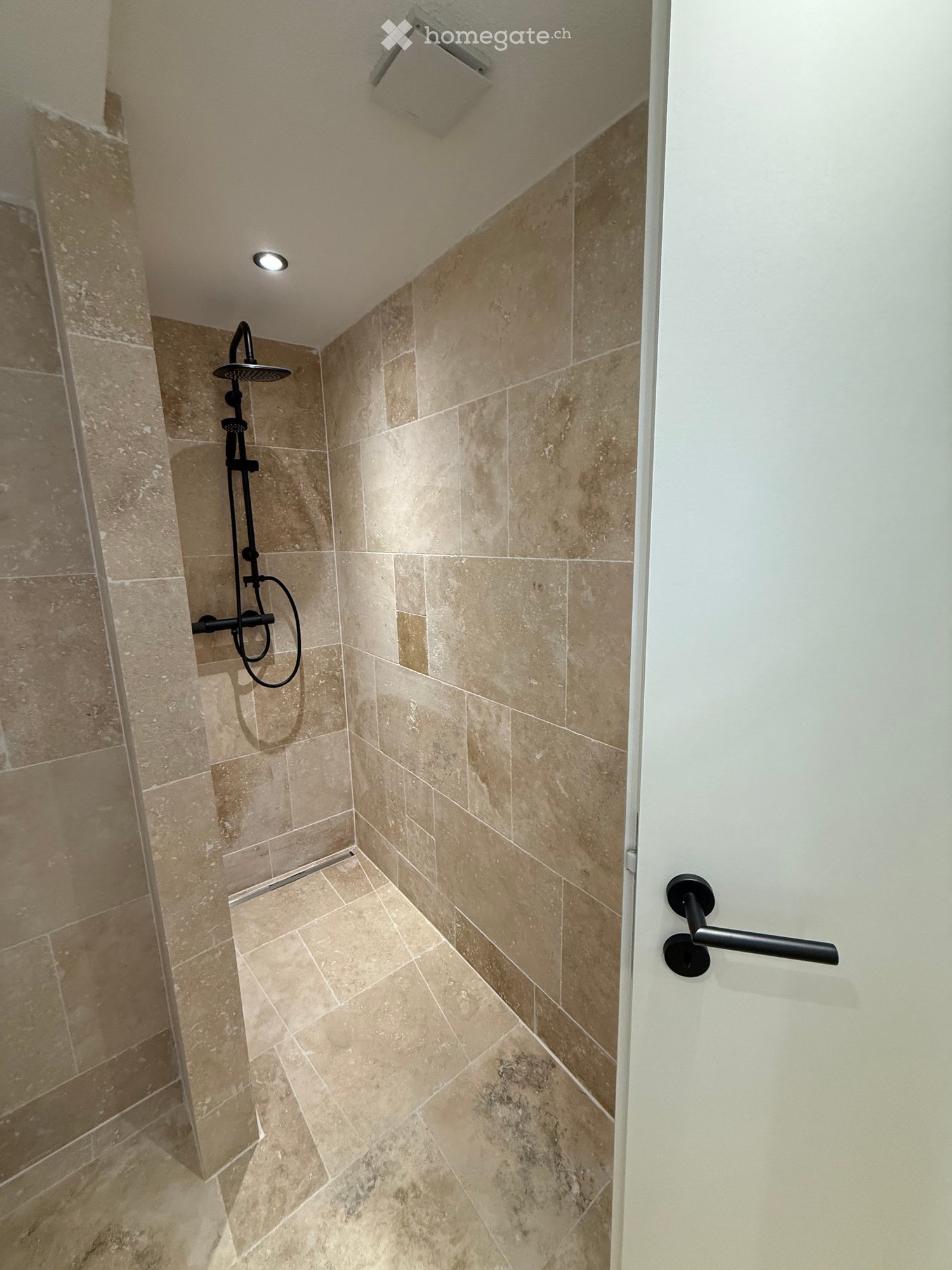 Stylische Designer-Wohnung mit Garten, Terrasse & Smart-Home – Neubauähnlicher Standard - Bild 4