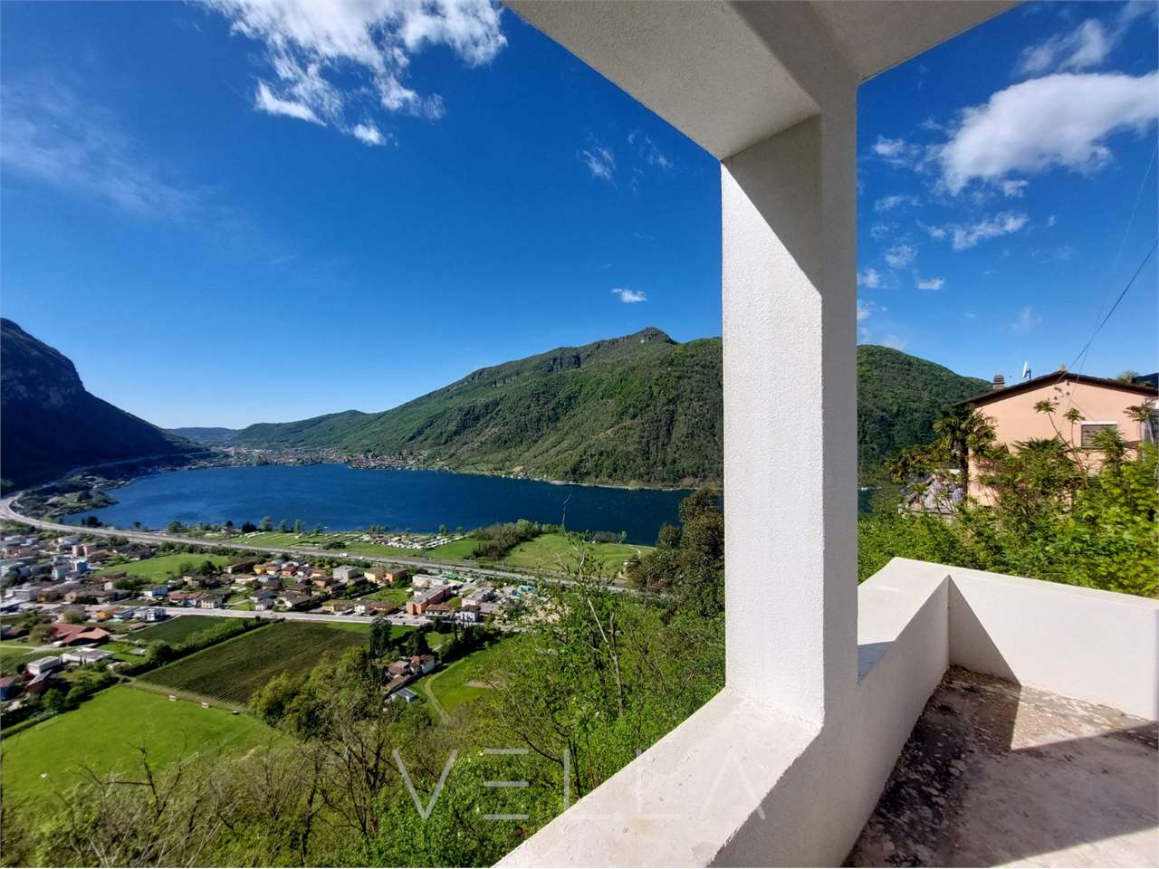 Dove Architettura e Paesaggio Diventano Uno - Balcone