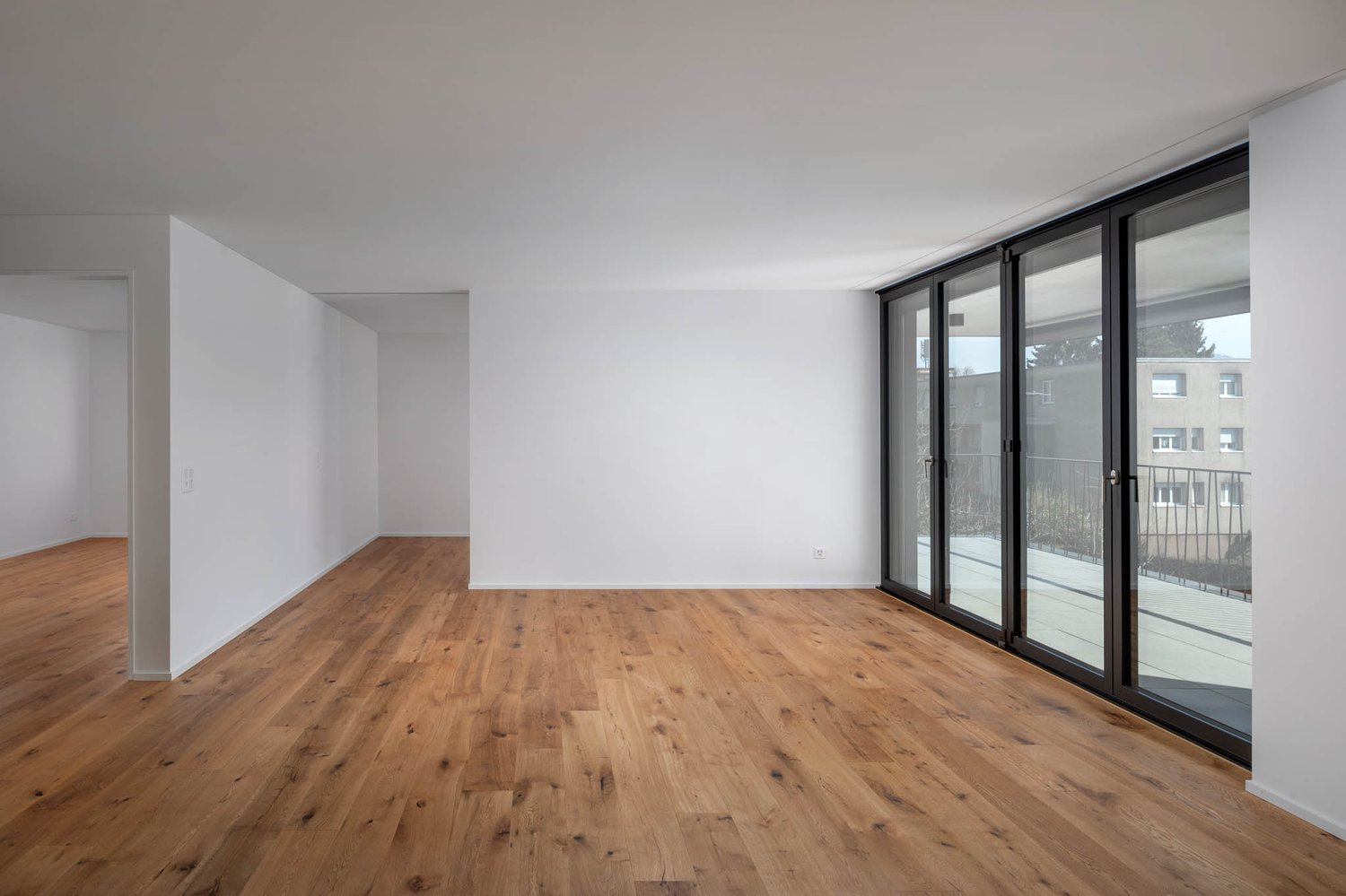 Exklusive und hochwertige 4.5-Zimmer-Terrassenwohnung - Ihr Traumdomizil in Uerikon - Bild 6