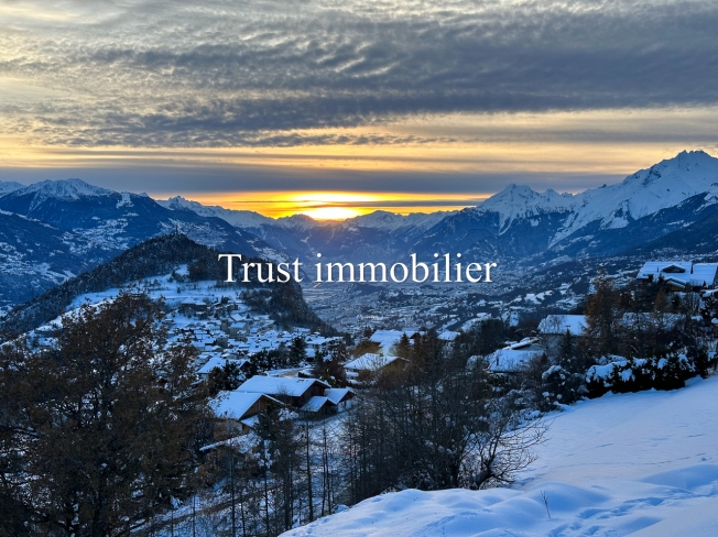 6000.Panoramablick / Projekt Chalet zu verkaufen in Sergnou /Crans-Montana -  Bild 1