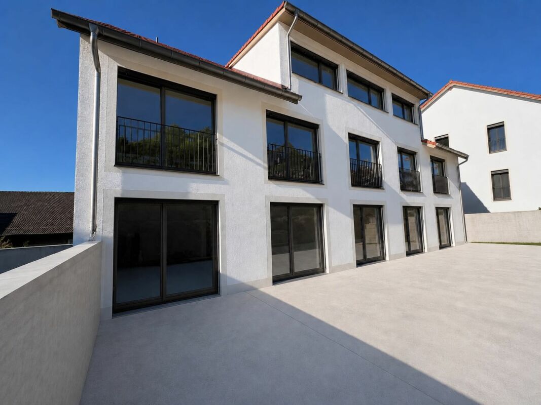 Neubau 4.5 Zimmer-Wohnung im 1. OG mit Tiefgarage -  Bild 3