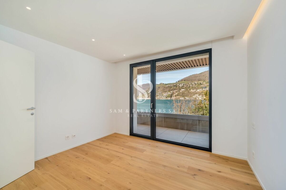 Nuova villa con vista lago -  Bild 13