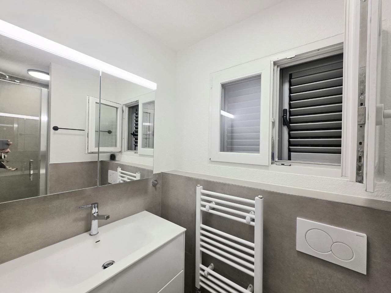 Erstvermietung nach Totalsanierung: möblierte WG-Zimmer -  Bild 6
