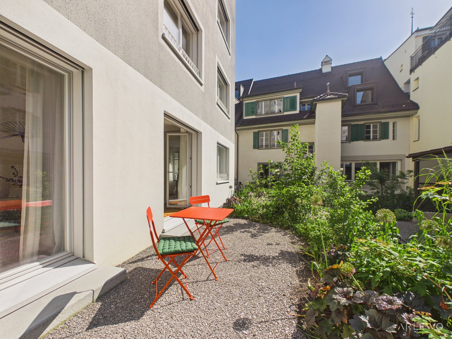 Der Dorfplatz erwacht! -  Bild 9