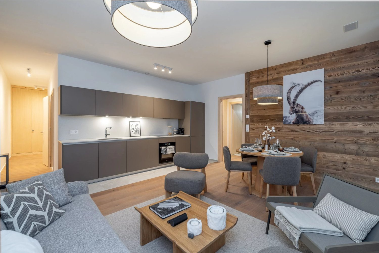 GRIMENTZ - GUERNERES EXKLUSIVES LODGE - LETZTE CHANCEN -  Bild 1