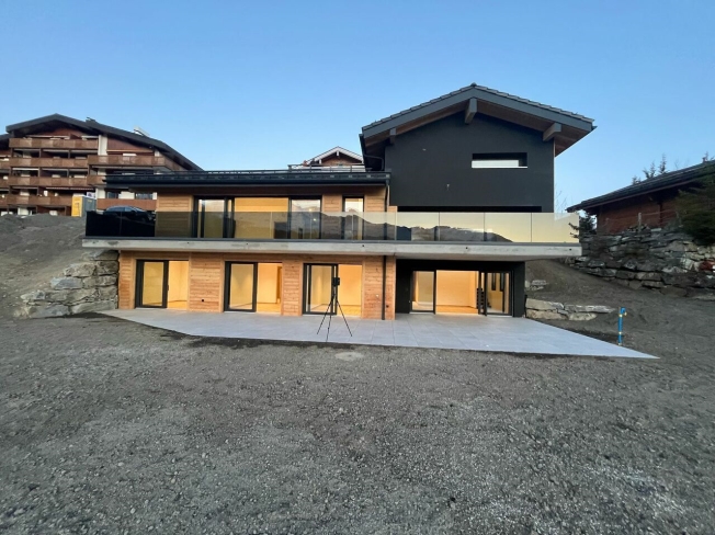 Chalet d"exception à Lens - 1"614 m² au cœur des Alpes valaisannes ! -  Bild 1