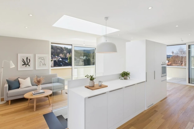 Prächtiges Doppelhaus mit einer großen 32 m² großen Terrasse, hell und modern -  Bild 3